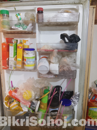 LG ফ্রিজ বিক্রি করা হবে